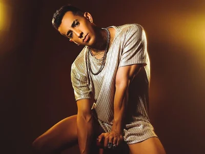 Donovan_Desmond Exotic✨ Hình