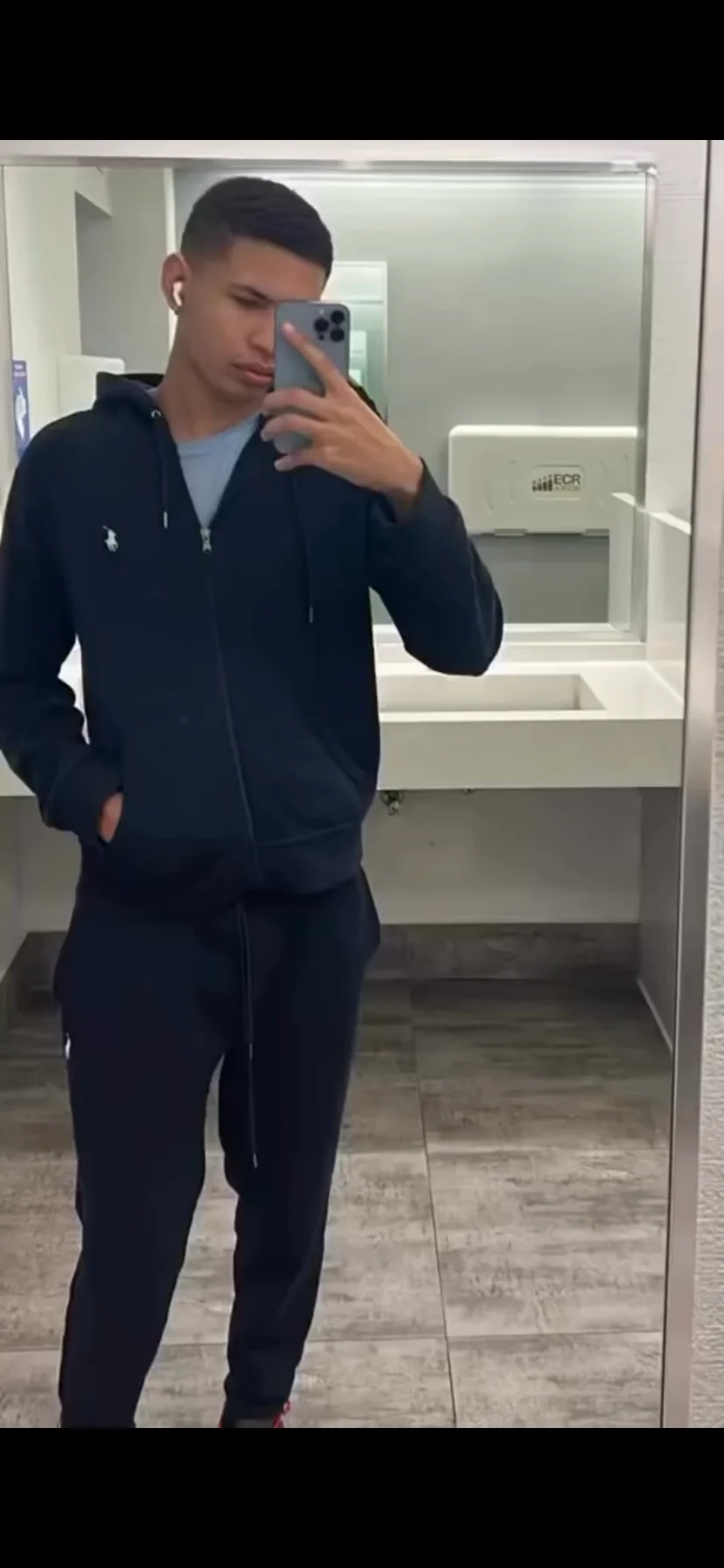 nycGoo Trending Pic 6832