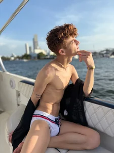 Felipe_Baker Sun, silver and swimsuit Foto 3