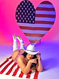 Salome_Adams1の4th of julyの枚の写真