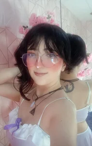 Zdjęcia SaraMartini1 Come and eat me complete I have my pussy wet 🥵👄:  6