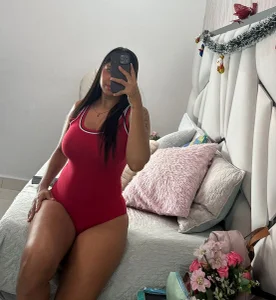 _aurora18_: good night loves...❤️‍🔥🍒🔥 ( фото)