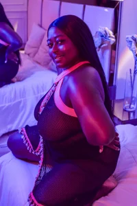 _kanela_andersonのShineの 2枚の写真