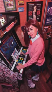 Iam_elii1 Momo Ayase Pic 7