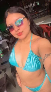 Enjoying😏 od dannaalopezz  2 snímek