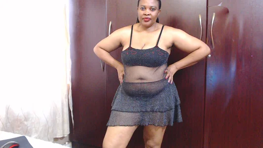 SEXYBUSTYEBONYXX sexybusty Foto