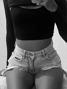 Happy_diva Public - {count, plural, one {תמונה אחת} two {שתי תמונות} many {# תמונות} other {# תמונות}}