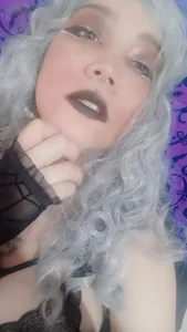 sharonnleon halloween Pic 6