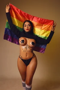 danna_berlin_ Proud & Love Pic 3