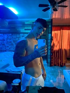 SalvatoreDmore 💙 💙 💙 Hình 2