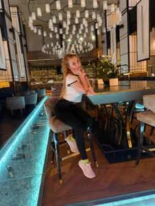 FreiaFlower Curly blonde hair and black jeans photoset  9. fénykép