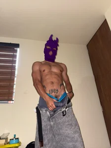 Taylor_DiamondBoy Masked boy Pic 3