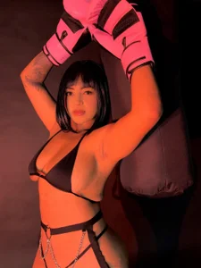 ximena_case your favorite female boxer ❤️ Billede 5