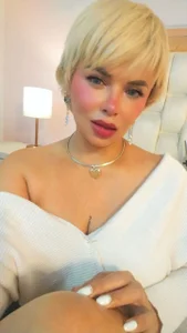 evamontenegri ON CASUAL DAYS Gambar 3