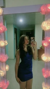 lunahototinparis18 Public Pic 4