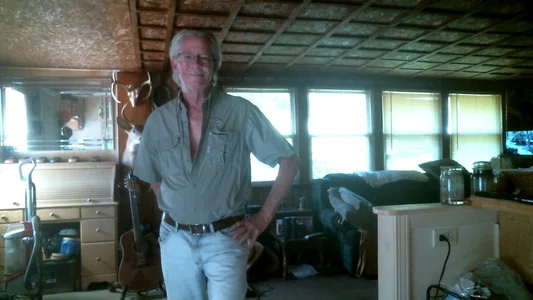 Bramro409 Public টি ছবি