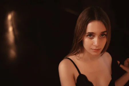 EarleneBrayton Warm contours Pic 5