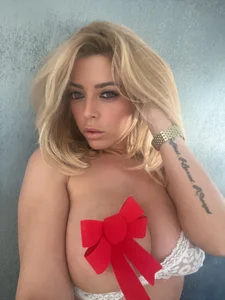 SarahLynz Merry X-mas!🎁❄️ Pic 3