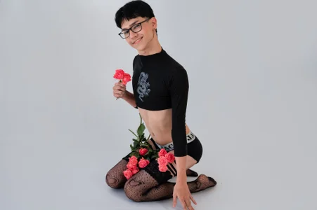 A rose? 🌷 od AustinFluf  3 snímek