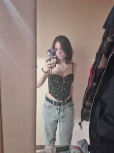 GarnetBaylor 🤡Just a little more of me🤡 Pic 3