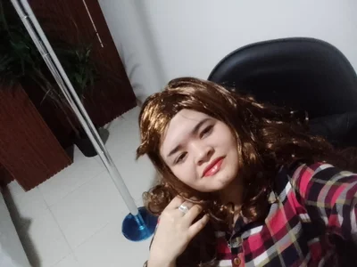 MelanyCardenas Pensativa o Coqueta? 😈 Pic