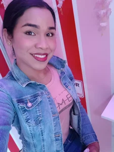isabel_martinez_ Public Gambar 5