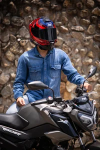 JuliaanRoss Biker Pic 4