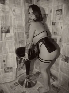 Aphroditabrown69 dare to play with me🔥😏 Pic 3