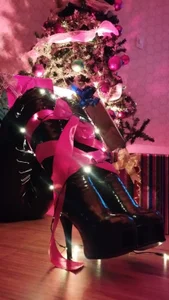 Molenna_queenn merry christmas Pic 3