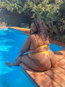 BigHotMatureXx Public Poză 4