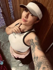 SOPHIIE_LUX_のCasualの 3枚の写真