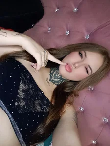 cloe_V 🥰🥰 Pic 3