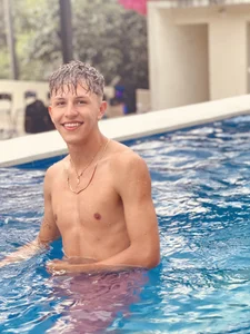 Mateo_savage Public Pic 2