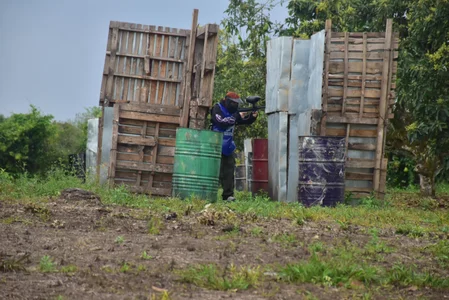 AlliciaKim trips  3টি ছবি