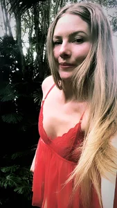 Blondie_angie 🥰 Pic 2