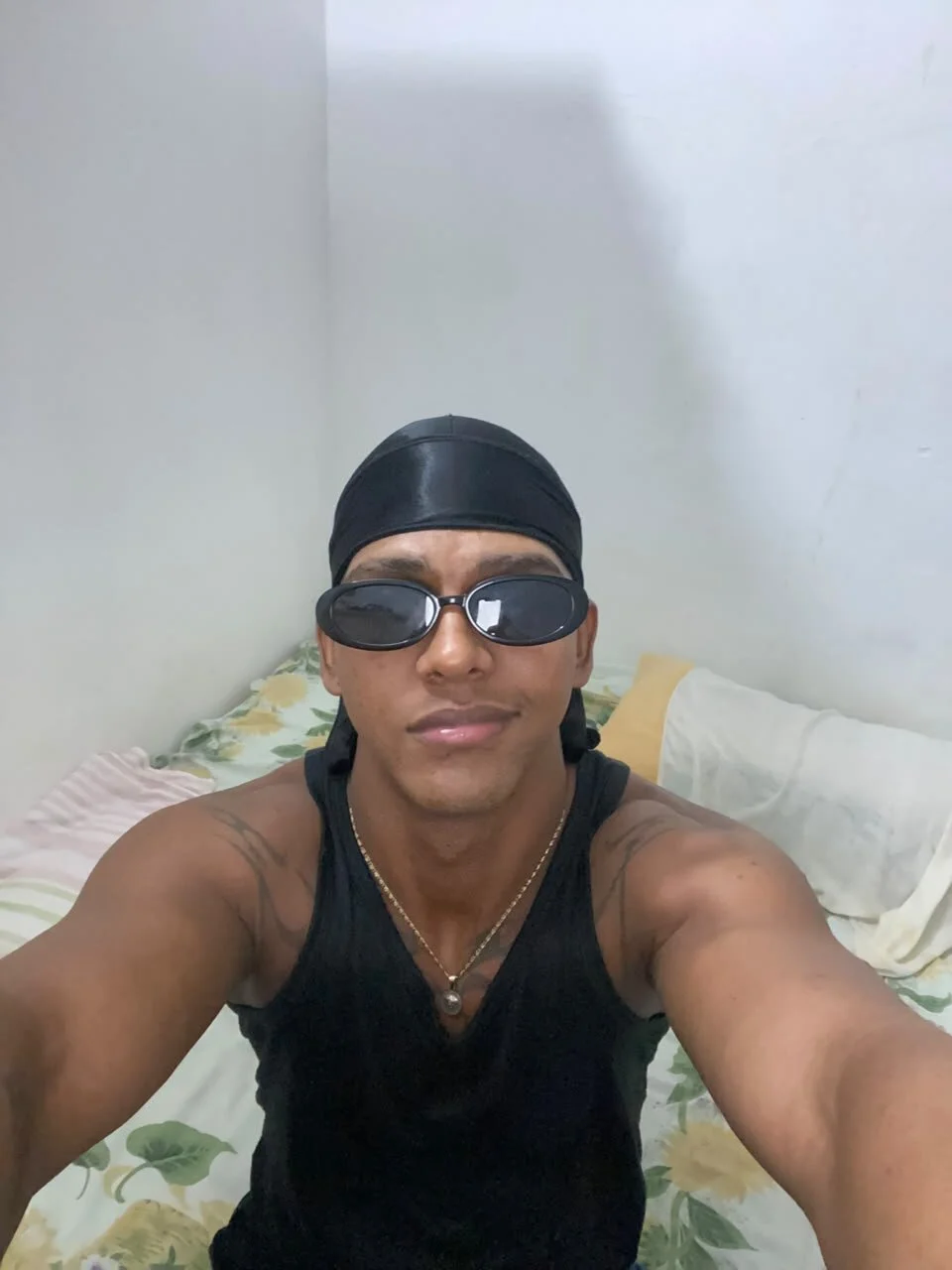 Foto em tendência de zoriel_bigcock 4091