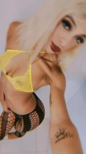 AprillRoss 🍑🥛 Pic 2