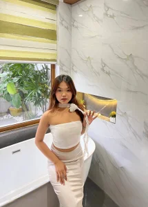 LynneCharley Public зображення 3