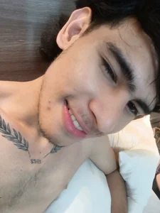 Kevin_Brooks1 ey Gambar 4