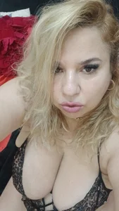 BelleInna The New Me – All Yours 💋 Kuva 7