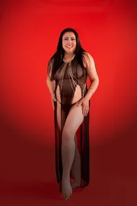 EmmaJhomson: Your sexy woman, take me sweetie 💖 ( 4 фото)