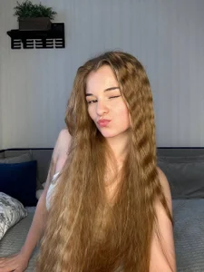 EffieFruin In the Mood for Curls😍✨ - {count, plural, one {תמונה אחת} two {שתי תמונות} many {# תמונות} other {# תמונות}}
