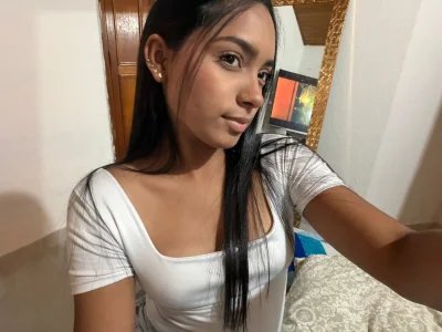 Leilaplus0s Public Pic 2
