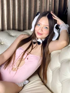 katlyn_martins Halloween has never been so sexy🎃 Gambar