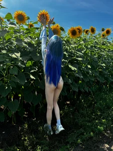 MiaKarlos Public รูป  4