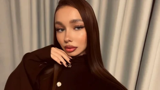 Public od NedraLober  2 snímek