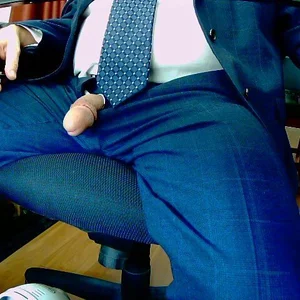 theclubist111: Suit Cock Out Pictures ( 2 фото)