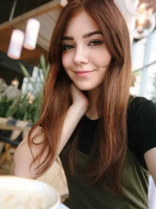 Ella_Mayers Public Pic 2