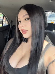 HilaryBlaze Public Pic 5