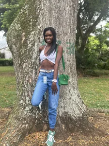 bonieklent OUTSIDE Pic 5